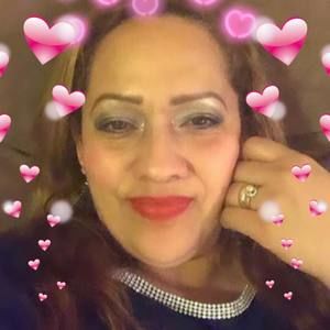 Meet your Posher, Beatriz